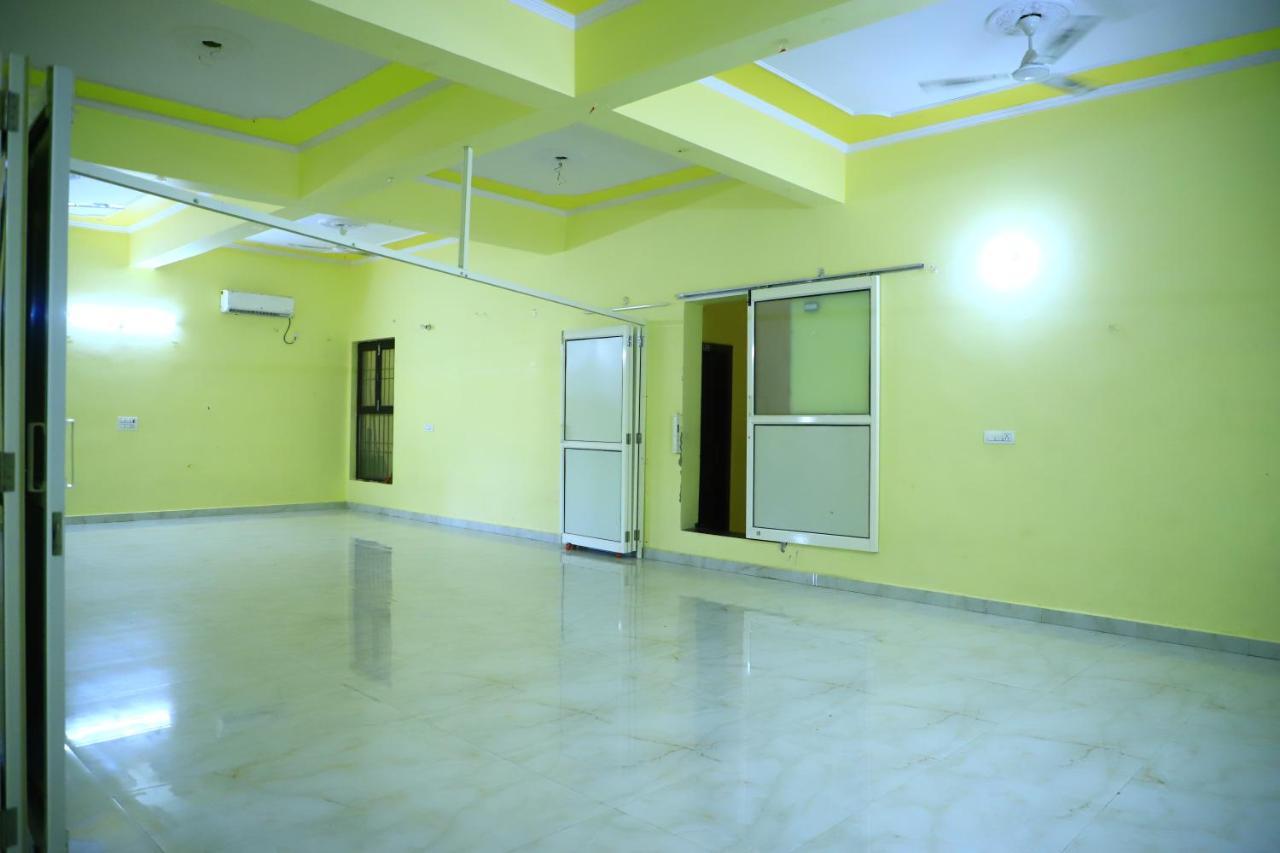 Shivraj Homestay Mathura Kültér fotó
