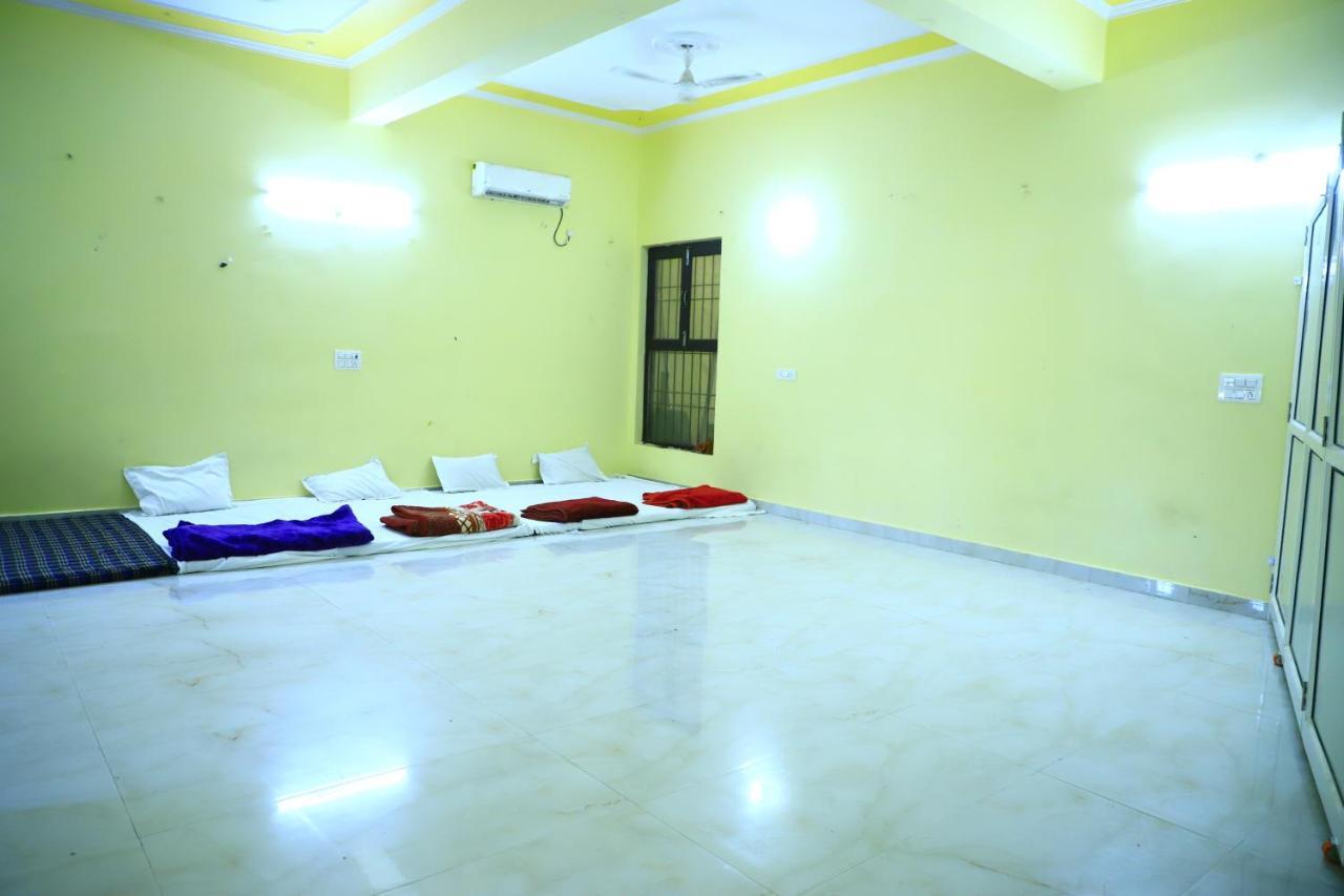 Shivraj Homestay Mathura Kültér fotó