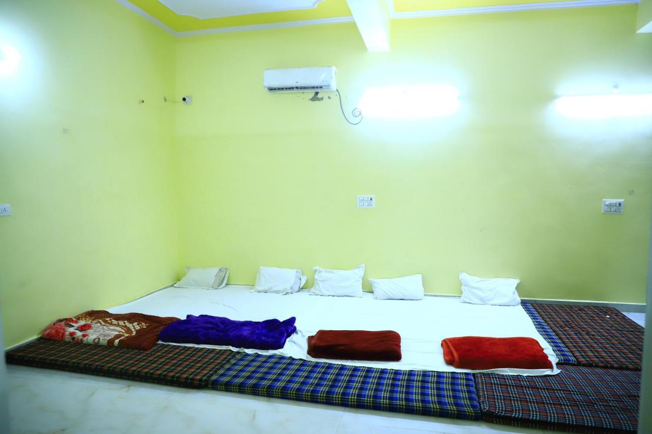 Shivraj Homestay Mathura Kültér fotó