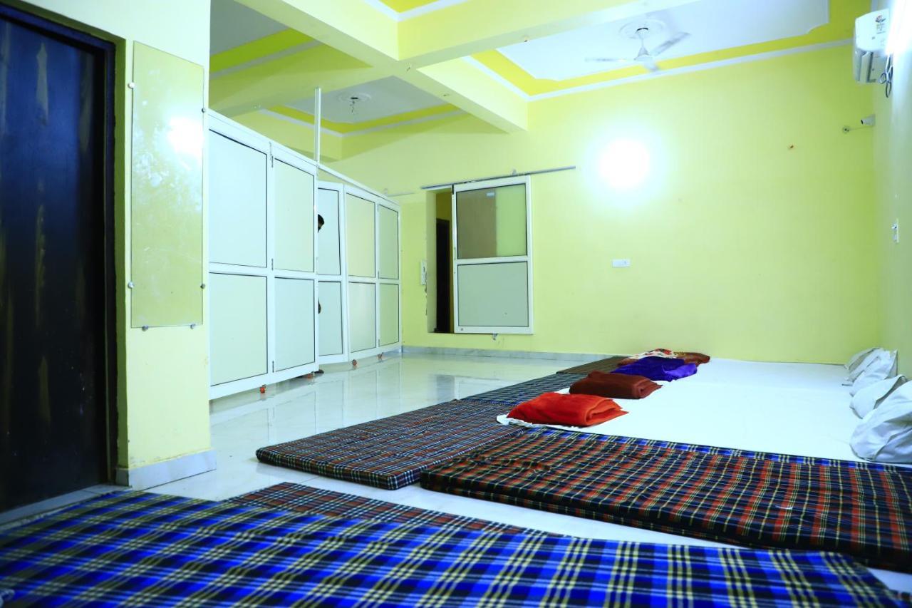 Shivraj Homestay Mathura Kültér fotó
