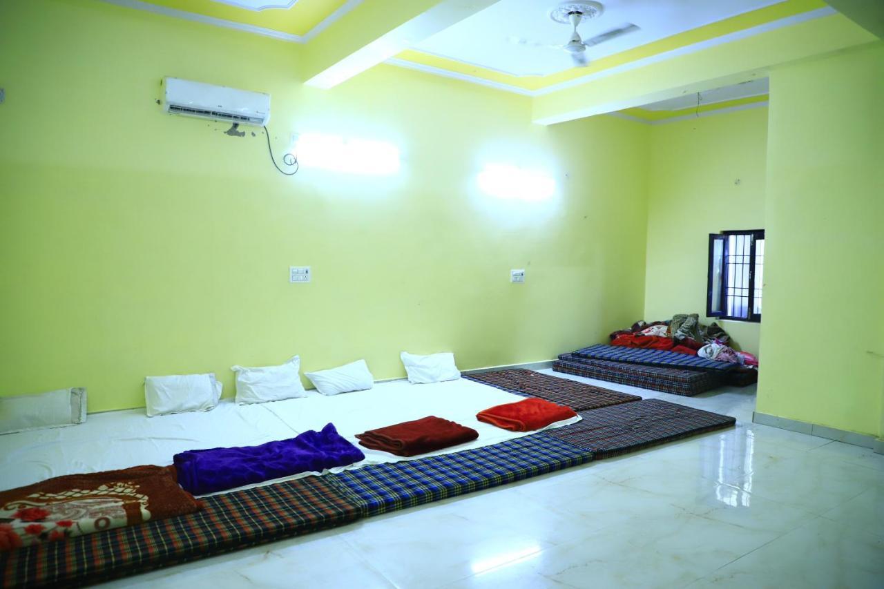 Shivraj Homestay Mathura Kültér fotó